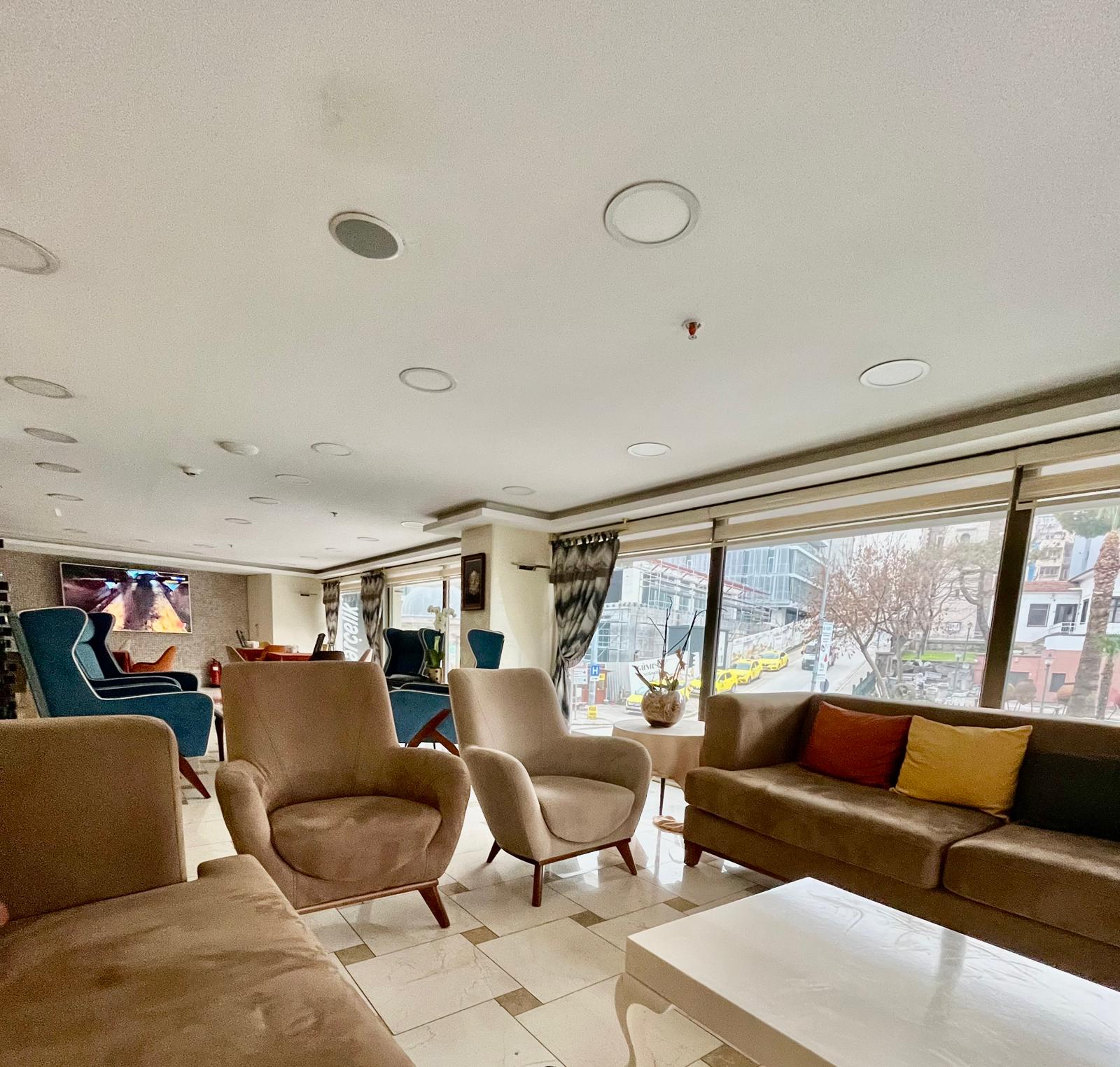 Lobi ve Bekleme Alanı